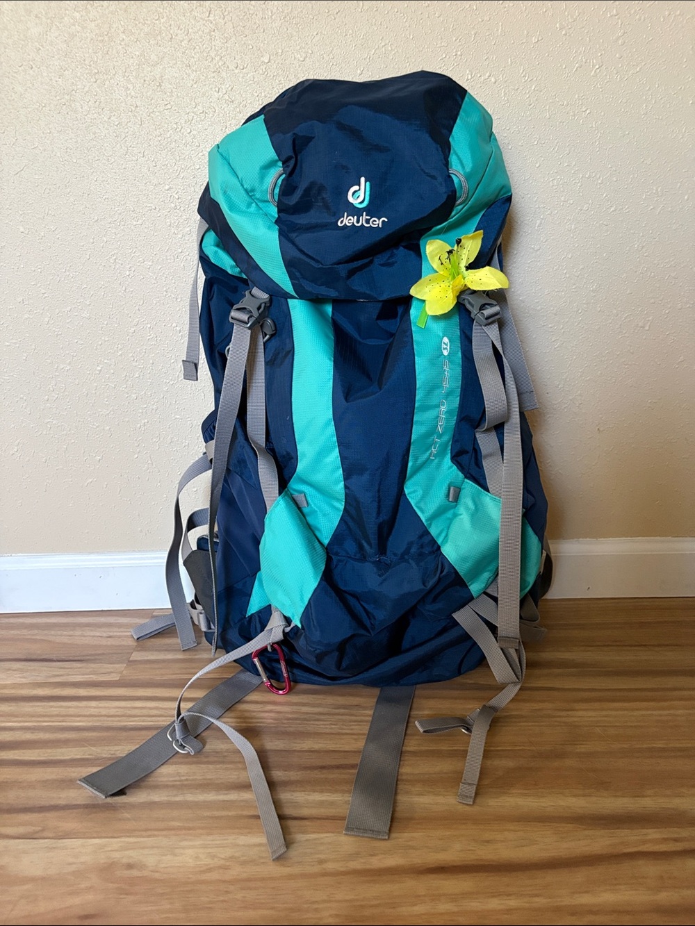 Deuter act zero 45+15 SL ultralight backpacking backpack